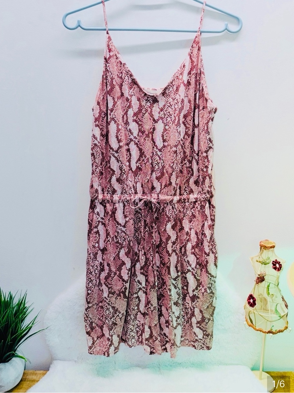H&M Pink Snake Print Spaghetti Strap Summer Flowy Romper with Pockets 💝